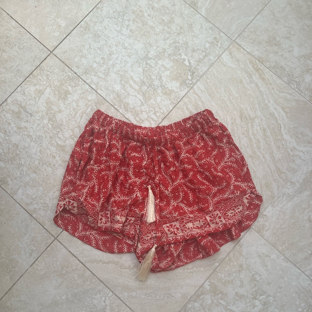 NAT flowy shorts